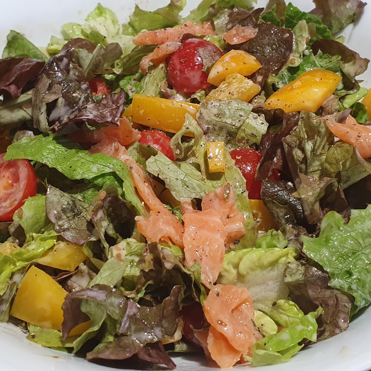 Smoked Salmon Salad with Roasted Sesame&nbsp;Dressing