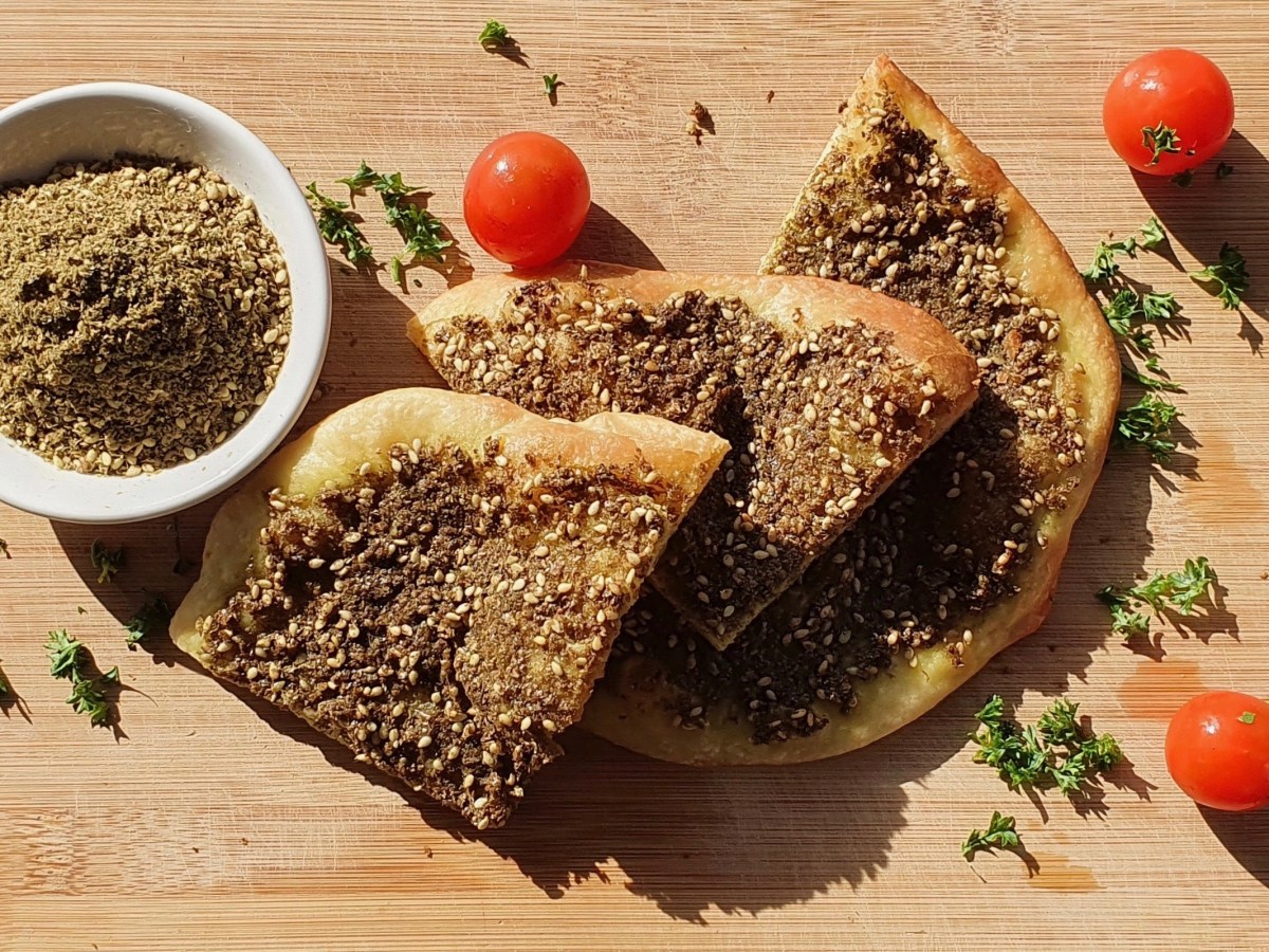 Za’atar Manakish (Lebanese&nbsp;Flatbread)