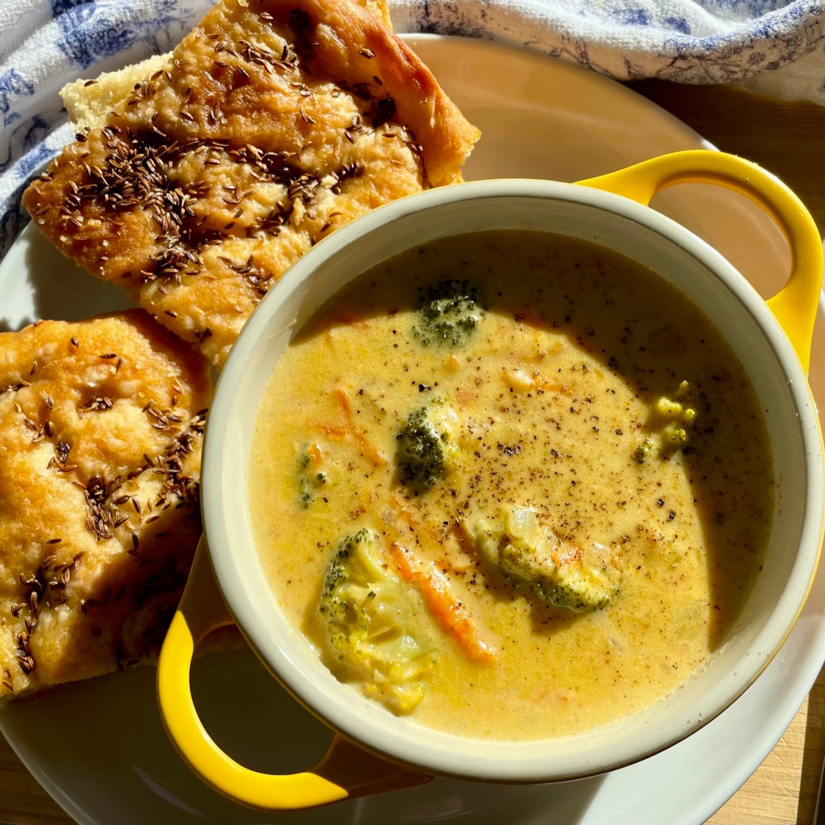 Broccoli Cheddar Soup (a Panera&nbsp;copycat)